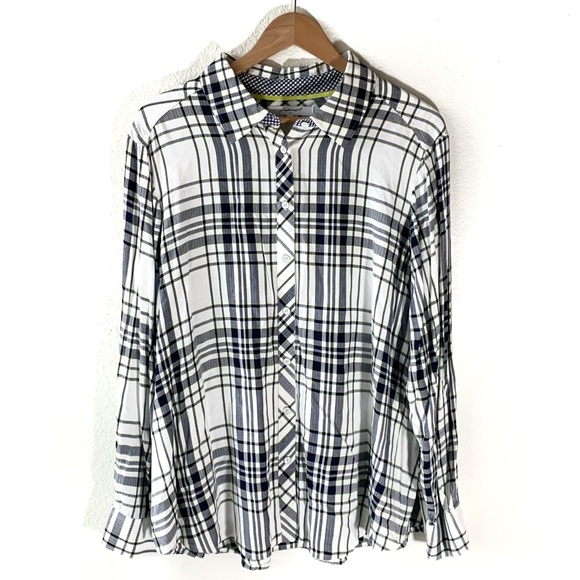 Foxcroft Tops - NEW Foxcroft White & Navy Plaid Flannel 16w